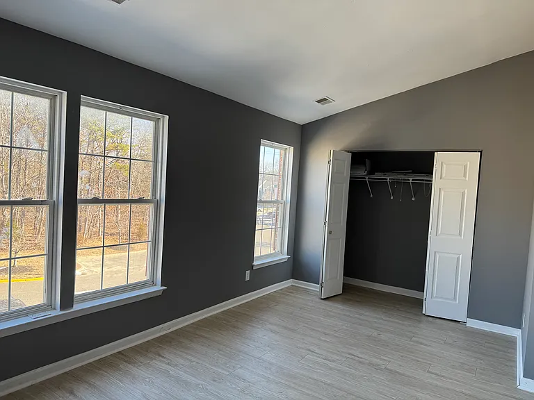 46 Coachlight Dr — Photo 14