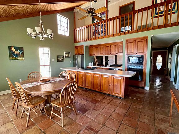 3rd image of 5114 Pecan Ln