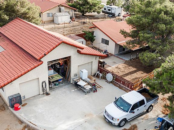 5th image of 8739 Palomar Ave