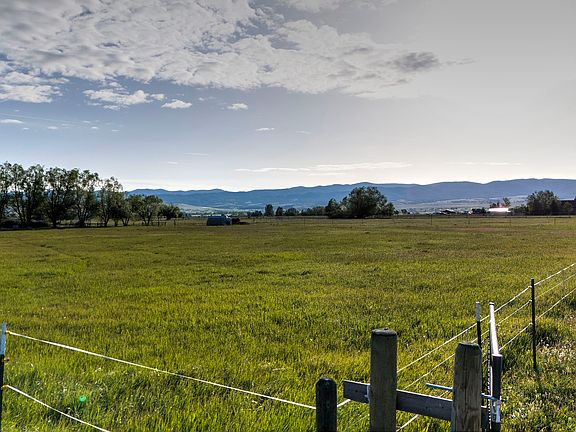 4th image of 4188 Grizzly Way