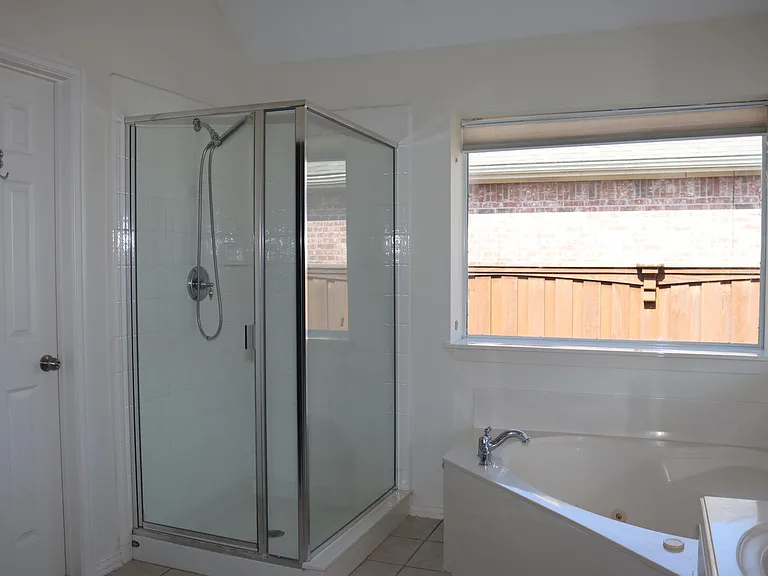 1548 Idlewild Dr — Photo 28