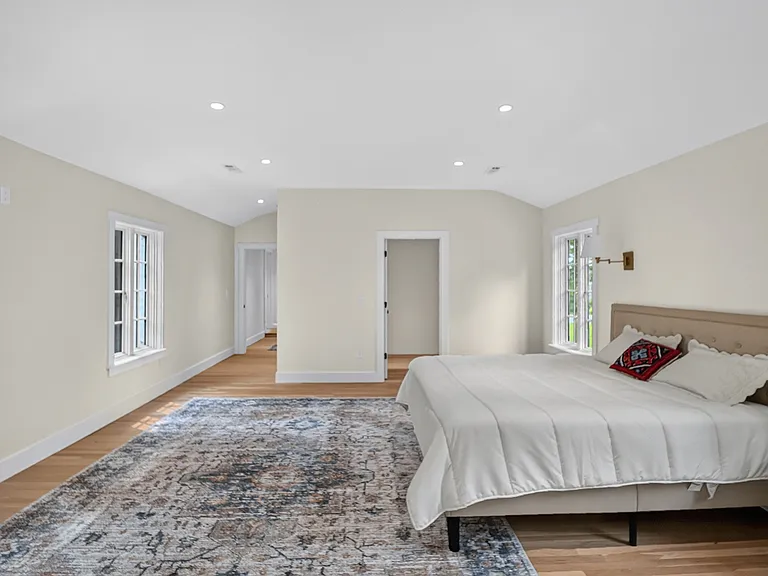 1085 Ridge Rd — Photo 11