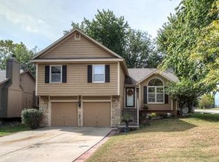 12304 S Albervan St, Olathe, KS 66062