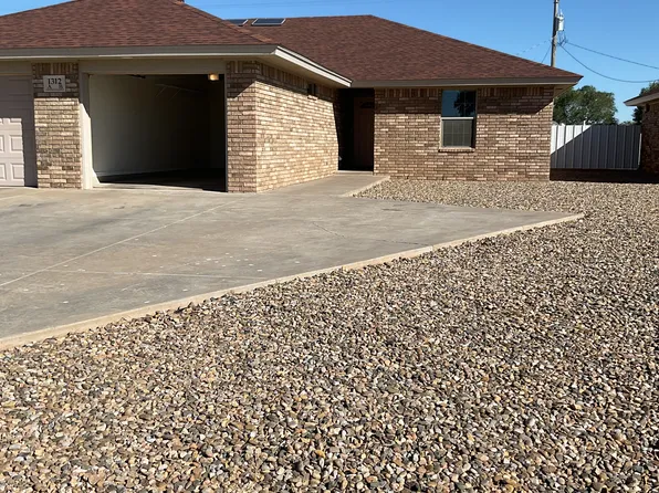 1312 Arcineiga Dr #B, Clovis, NM 88101
