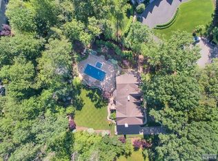 43 Dogwood Hill Rd, Upper Saddle River, NJ 07458
