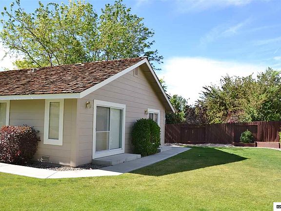 4th image of 1081 Wisteria Dr