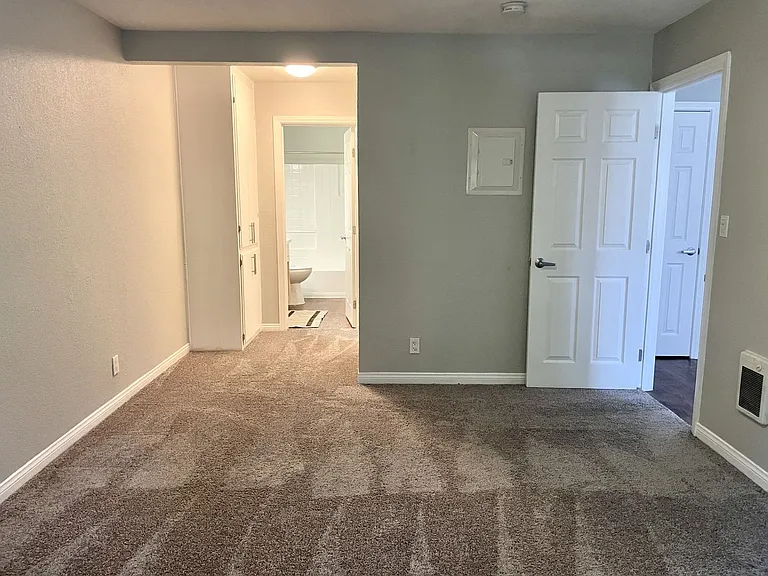 Villa Serrano Apartment Homes — Photo 50