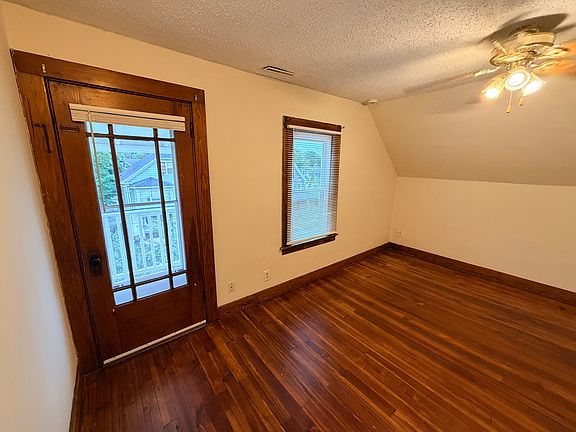 2nd image of 25 Clifton St #3