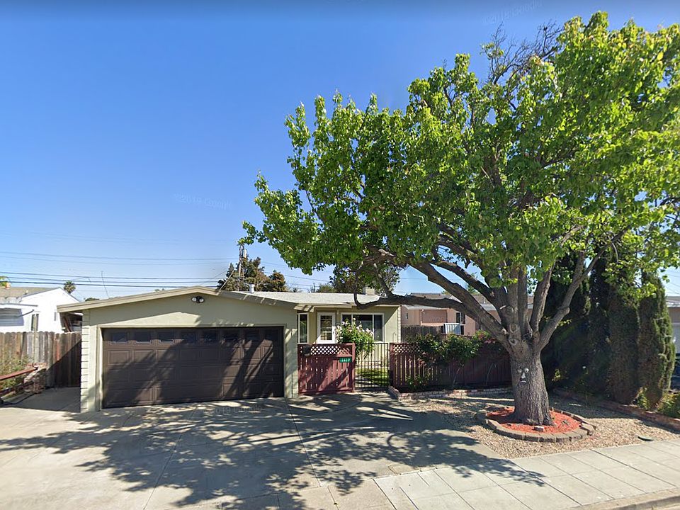 1st image of 1619 Echo Ave