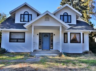 24 Highland Dr, Medford, OR