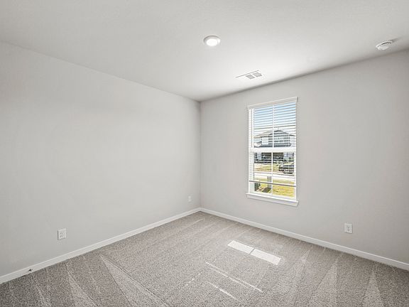 5th image of 25416 Blossom Ct