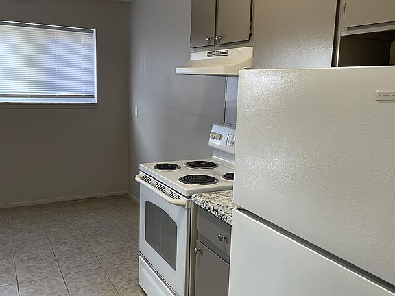 4th image of 4245 Quarry St #7