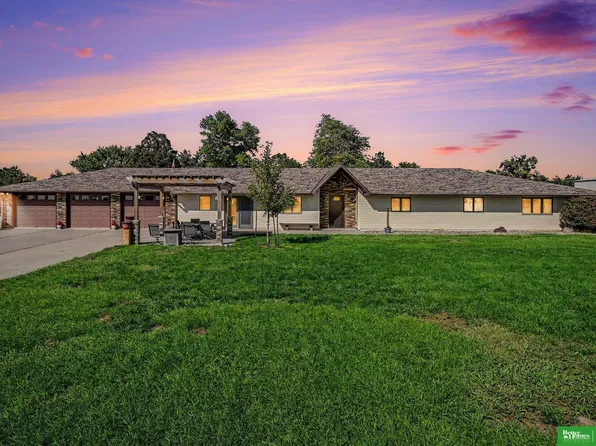 538 18th Rd, West Point, NE 68788