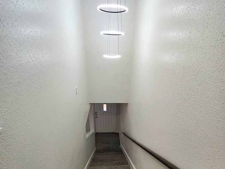 10045 Emerald Creek Dr — Photo 7
