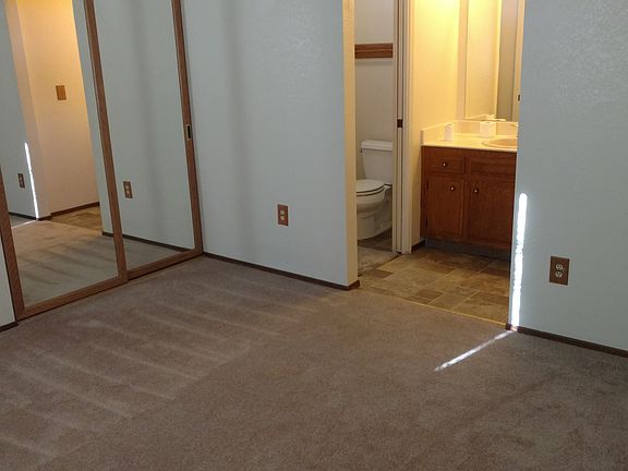 3rd image of 5137 Rainier Ct