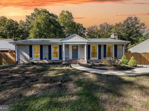 406 Butternut Dr, Fredericksburg, VA 22408