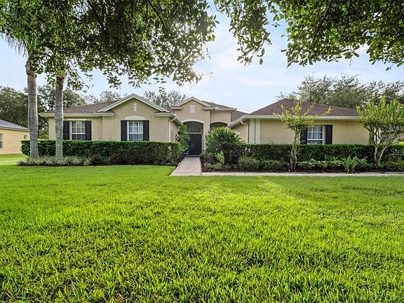 3rd image of 19131 Beckett Dr