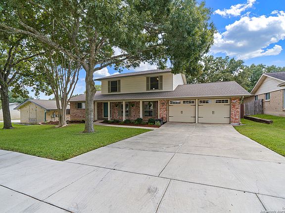 2nd image of 623 Balboa Dr