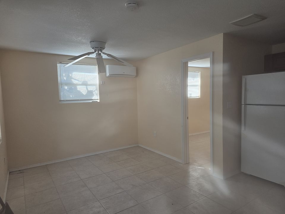 2nd image of 5315 Balsam St