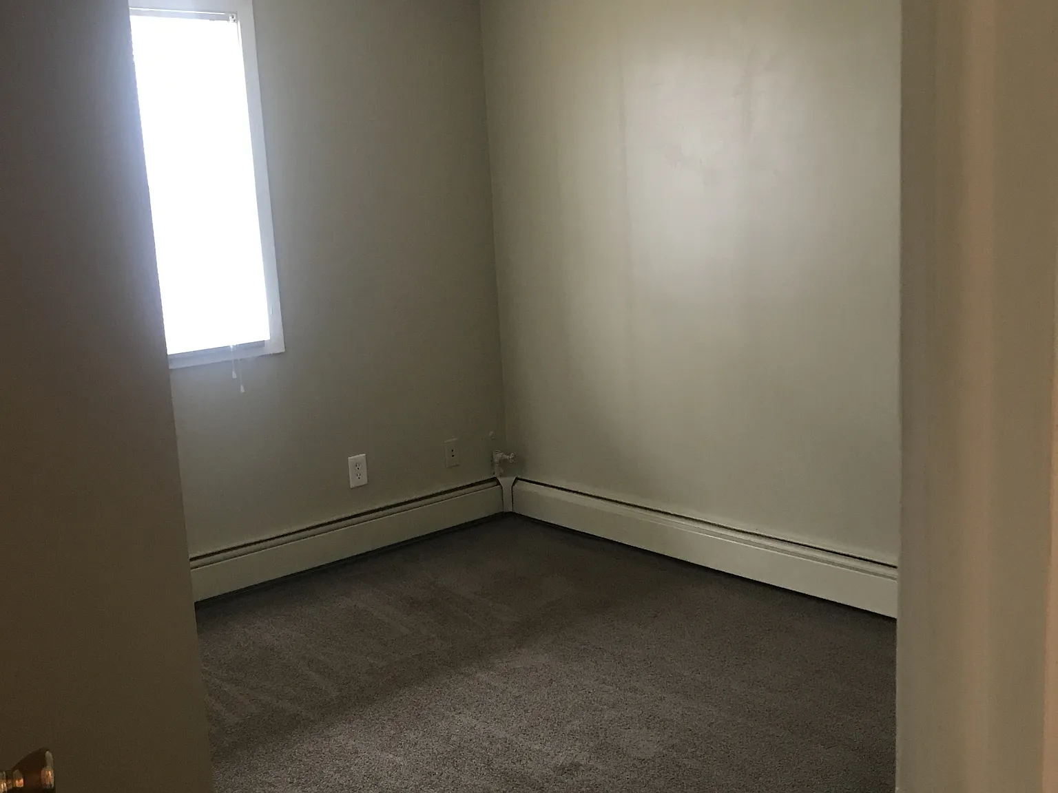 1 bed, 450 sqft, $1,150 — Photo 4