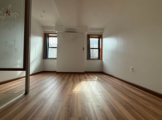 146 N 10th St UNIT 3B, Philadelphia, PA 19107
