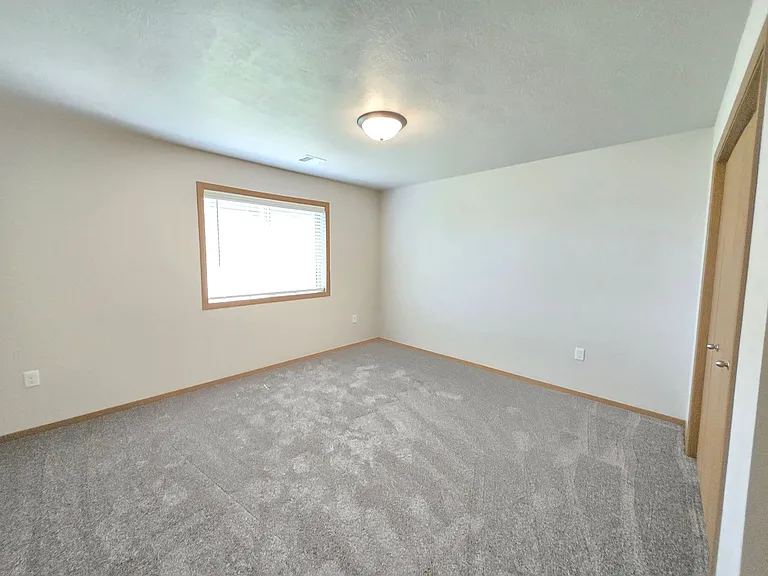 Home - Field Apartments I — Photo 19