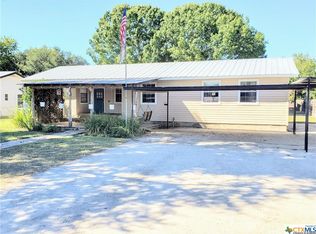 350 Gallagher Rd, Mc Queeney, TX 78123