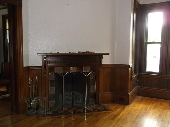 5th image of 16 School St