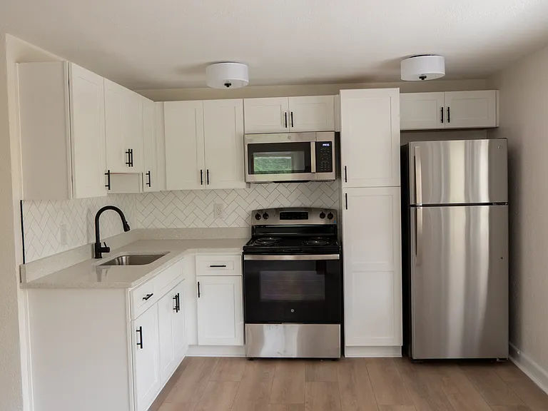 9619 Capeview Ave #A — Photo 5