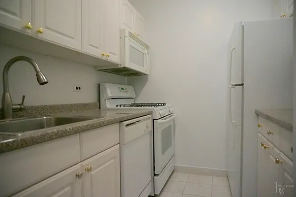 Sold by Hecht Group | media 11