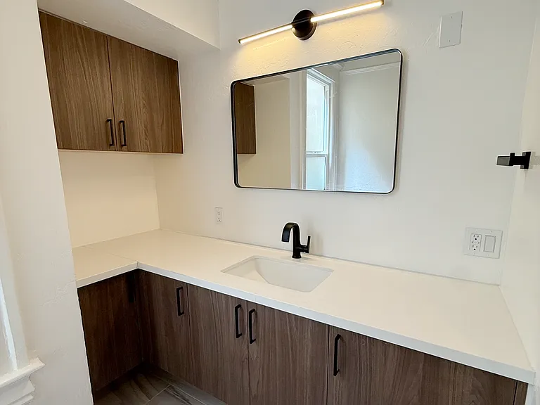1338-1340 Hyde St #1 — Photo 5