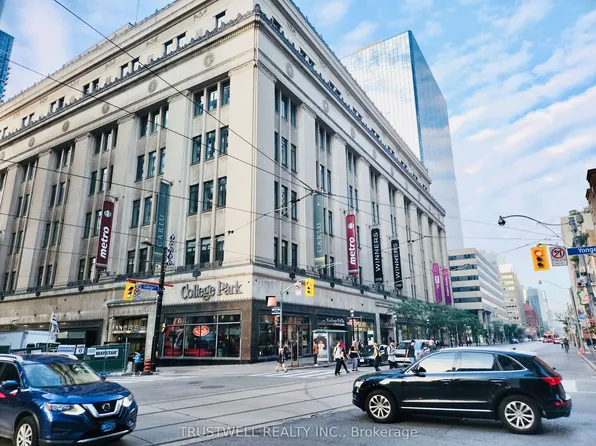 38 Grenville St #2601, Toronto, ON M4Y 1A5