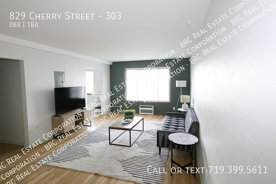 2nd image of 829 Cherry St #303