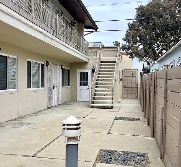 Long Branch — Photo 1