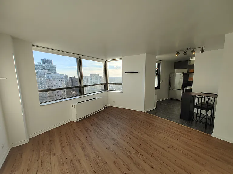 5701 N Sheridan Rd #22O — Photo 4