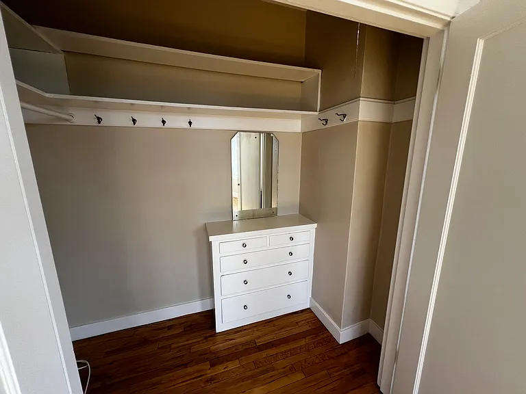 Picardo Arms Apartments — Photo 14