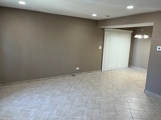 1863 Jamestown Cir #1863 — Photo 8