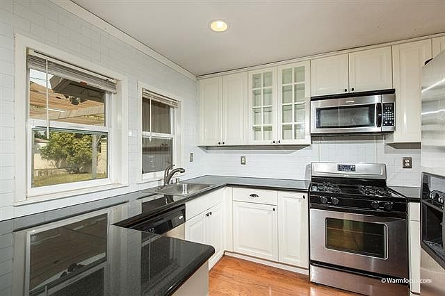2nd image of 4364 Pomona Ave