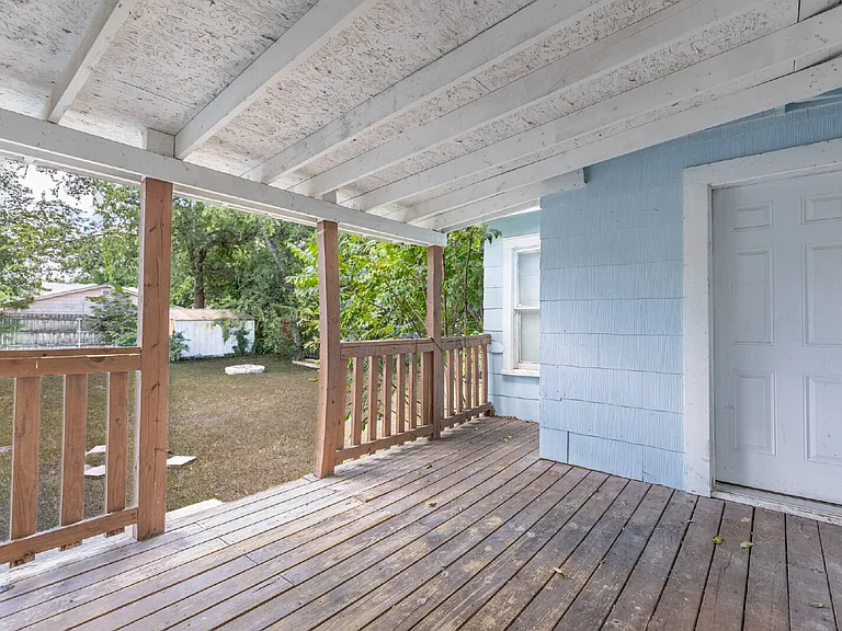 534 Walton Ave — Photo 22