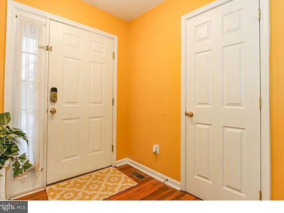 5th image of 813 Woodline Dr