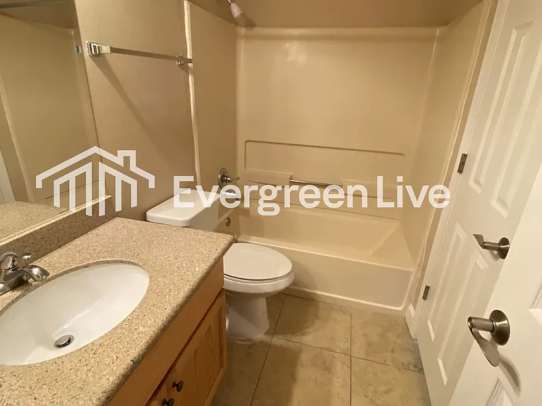 55 Blue Echo Ct — Photo 13