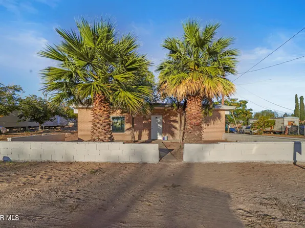 1107 NE Camp St, Fabens, TX 79838