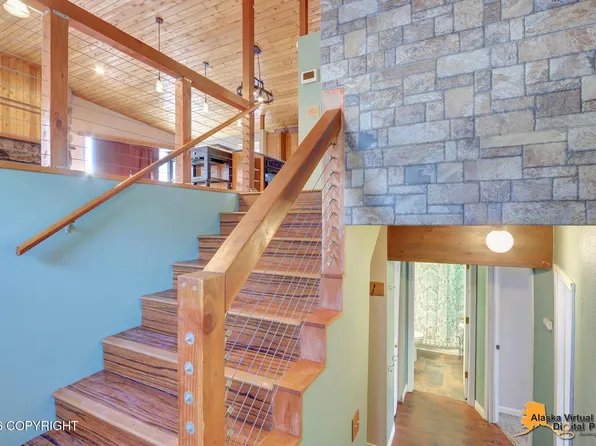 11010 Katlian Dr, Eagle River, AK 99577