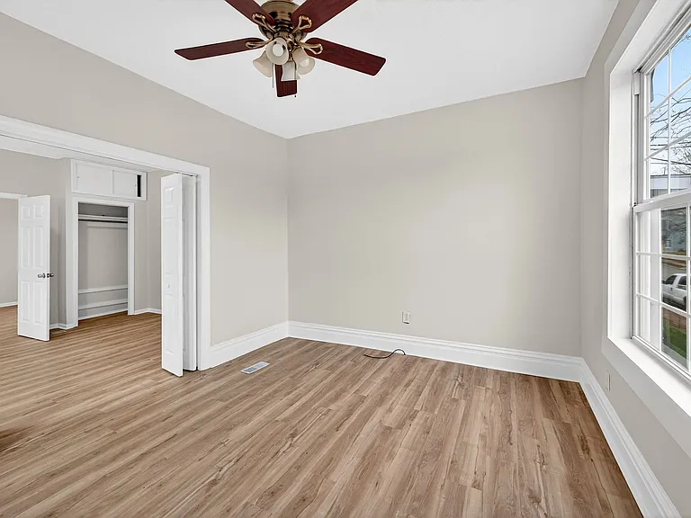 4028 Schiller Pl — Photo 4