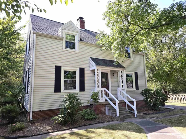 321 N East St, Olney, IL 62450