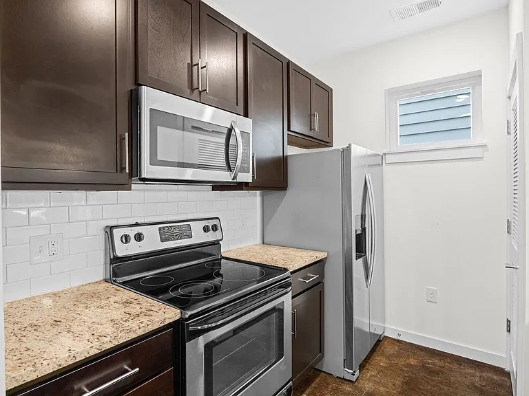 1206 Porter St — Photo 14