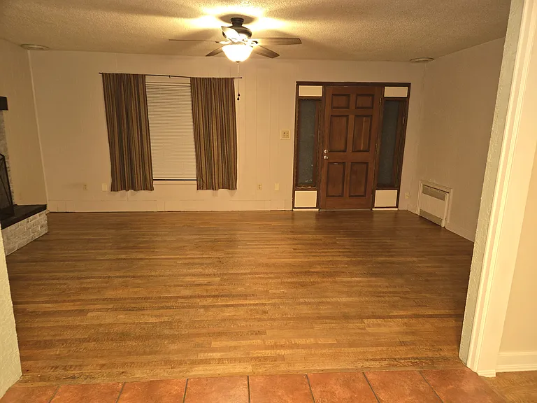 2900 Orleans St — Photo 3