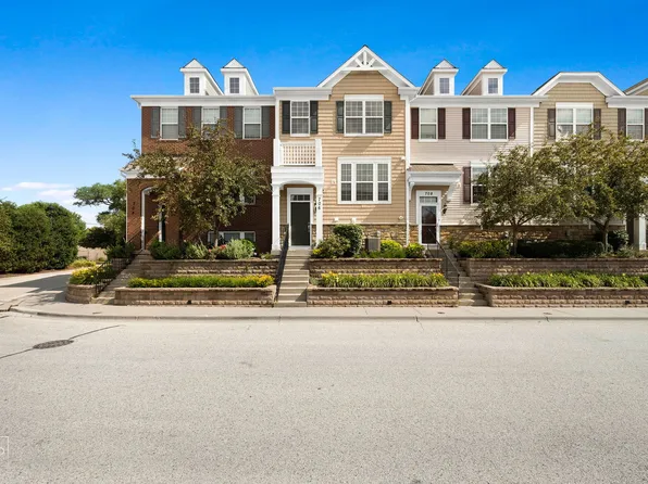 706 E Wing St, Arlington Heights, IL 60004