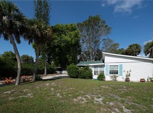681 Rio Vista Dr, Fort Pierce, FL 34982