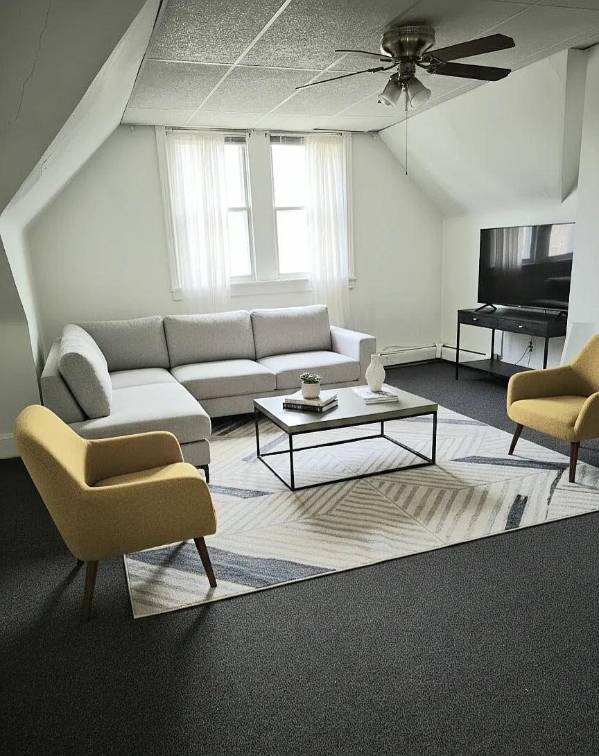 2 bed, $1,600 — Photo 3